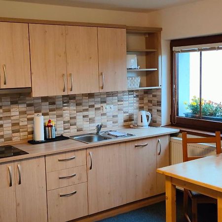 Apartmány Na náměstí Boží Dar Esterno foto
