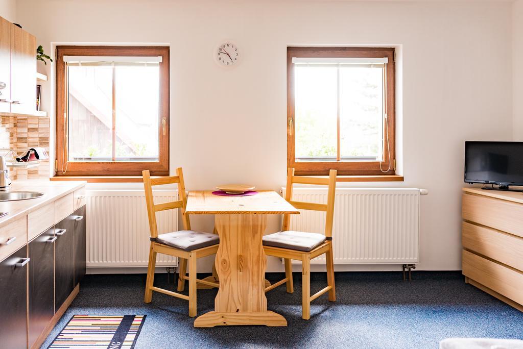 Apartmány Na náměstí Boží Dar Esterno foto