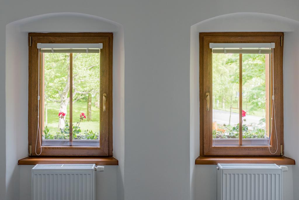 Apartmány Na náměstí Boží Dar Esterno foto