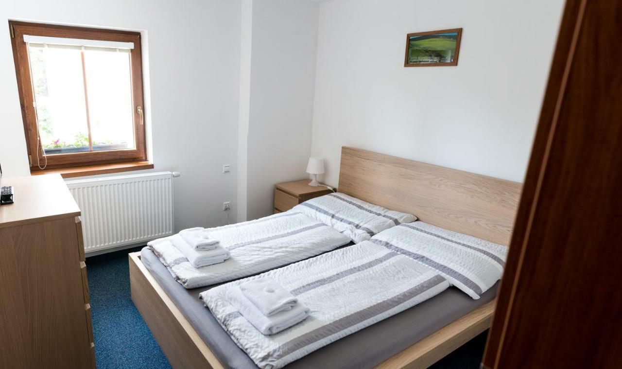 Apartmány Na náměstí Boží Dar Esterno foto