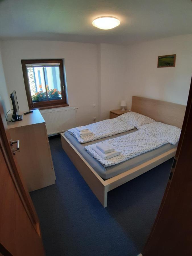 Apartmány Na náměstí Boží Dar Esterno foto